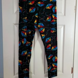 Fun LuLaRoe size TC leggings.  New without tags, smoke free home.